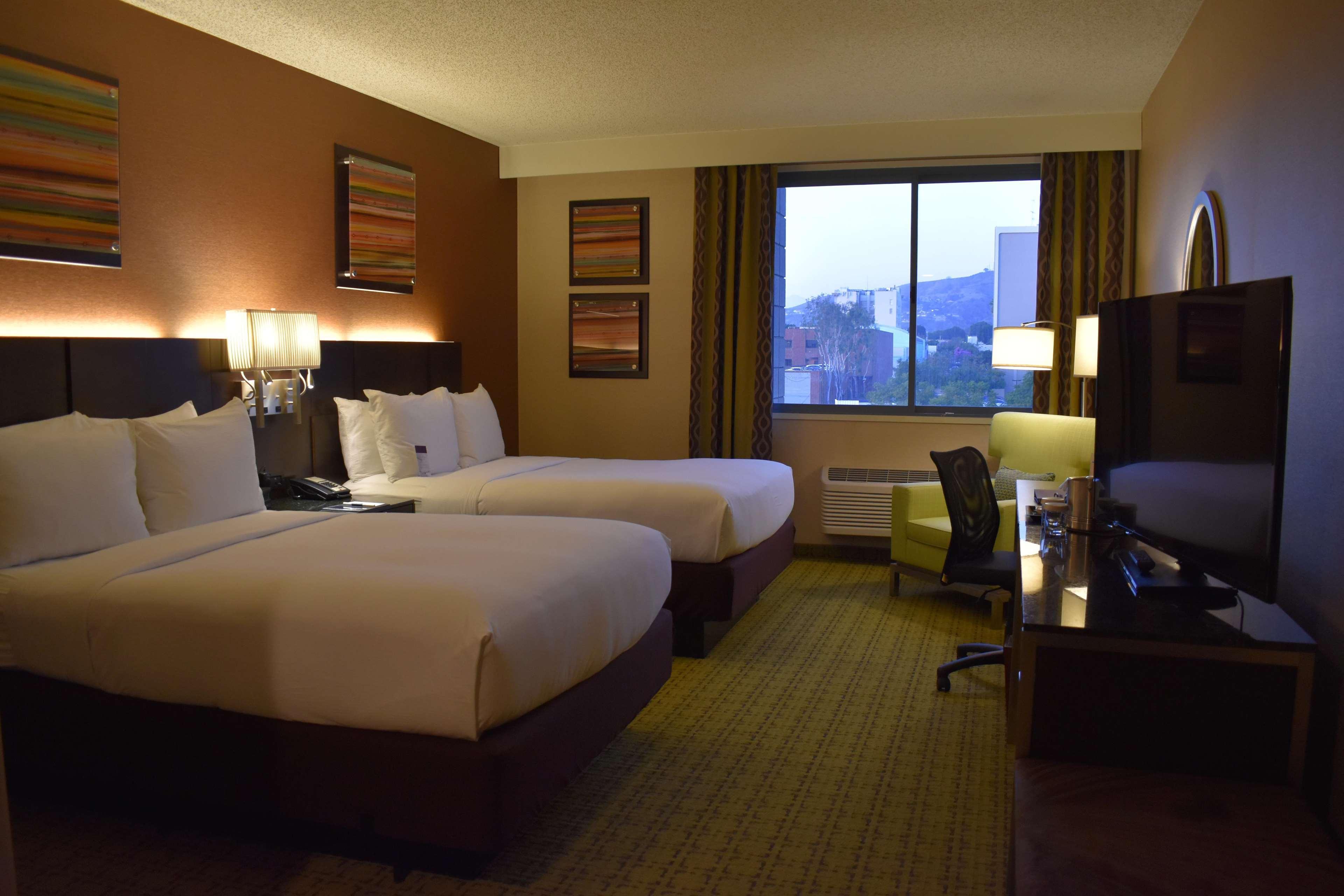 Doubletree By Hilton Whittier Hotel Kültér fotó
