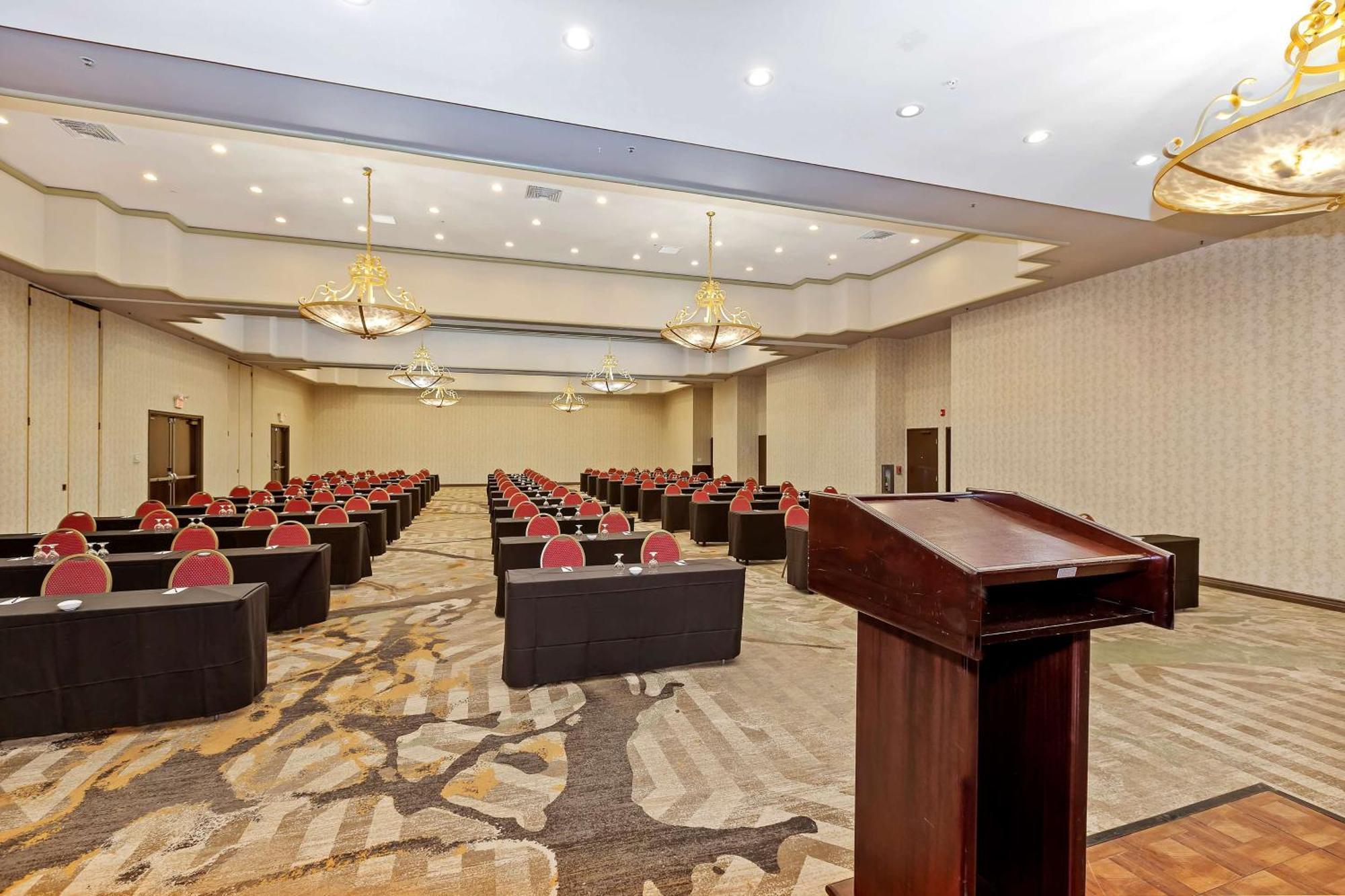 Doubletree By Hilton Whittier Hotel Kültér fotó