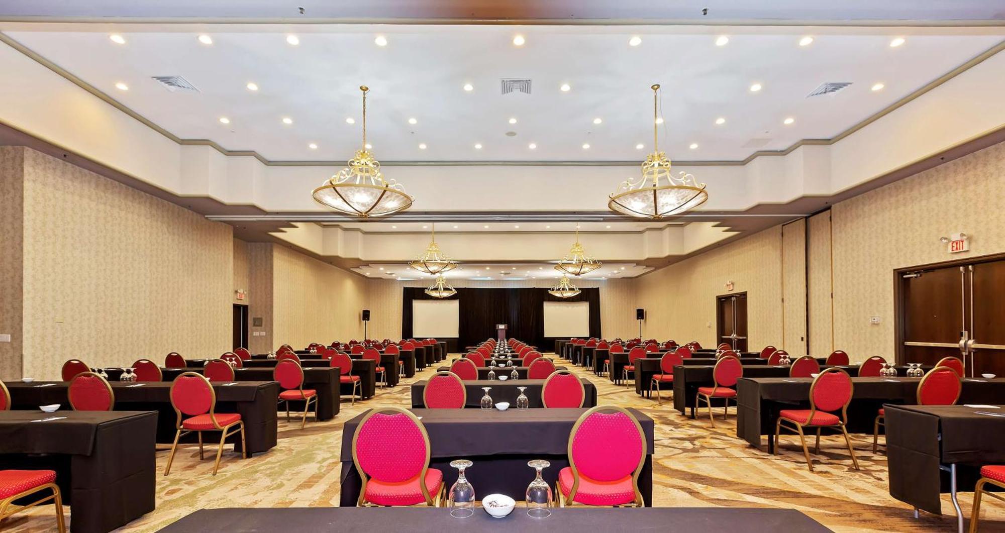 Doubletree By Hilton Whittier Hotel Kültér fotó