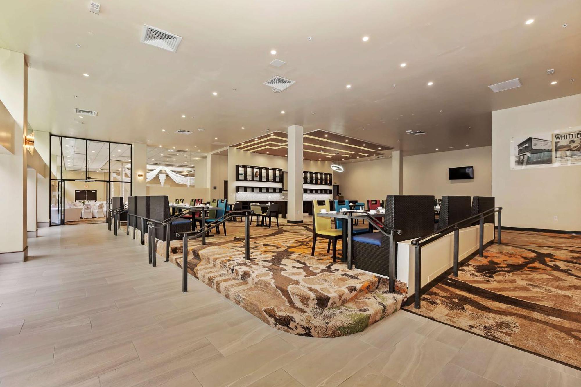 Doubletree By Hilton Whittier Hotel Kültér fotó