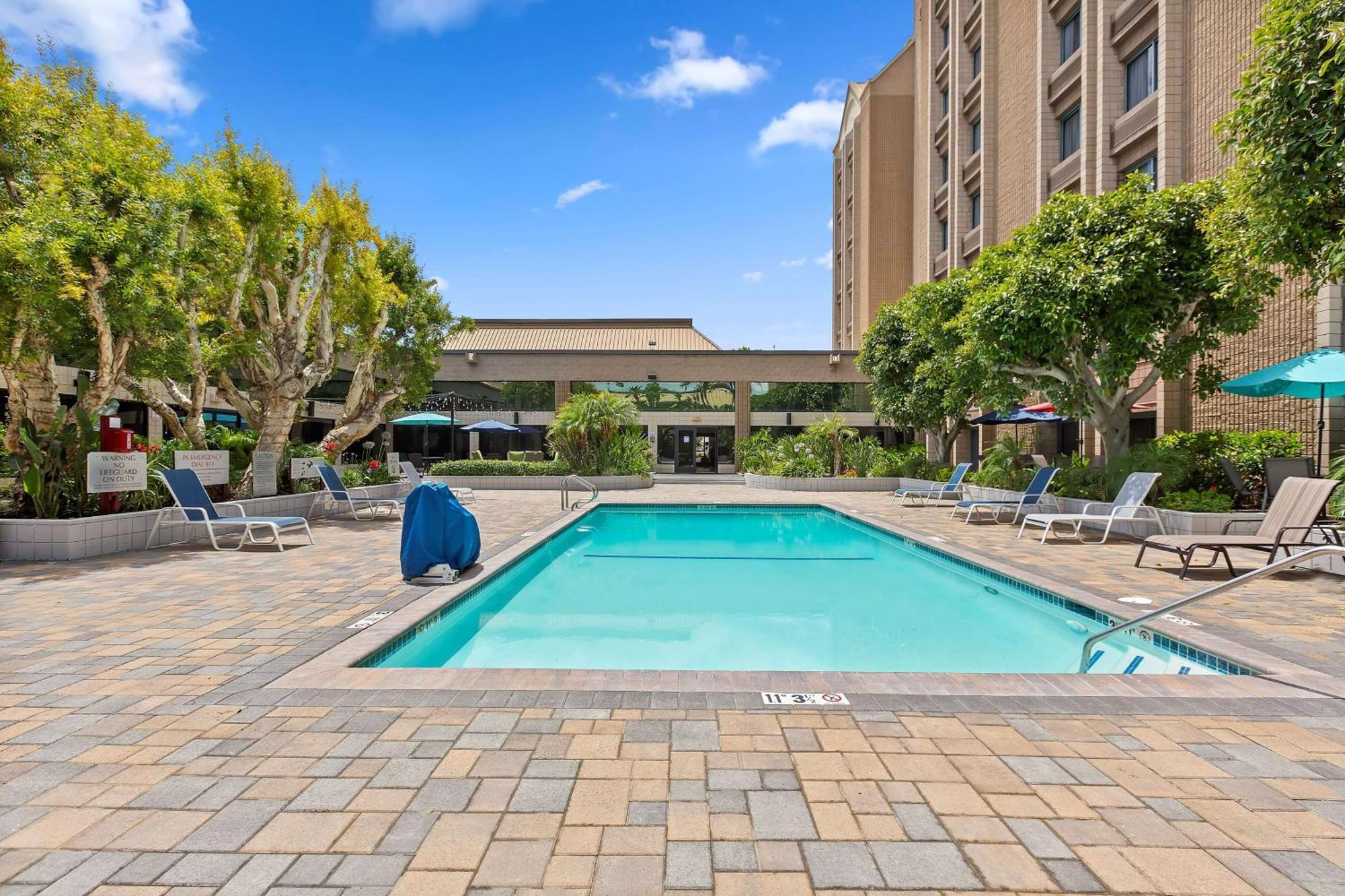 Doubletree By Hilton Whittier Hotel Kültér fotó