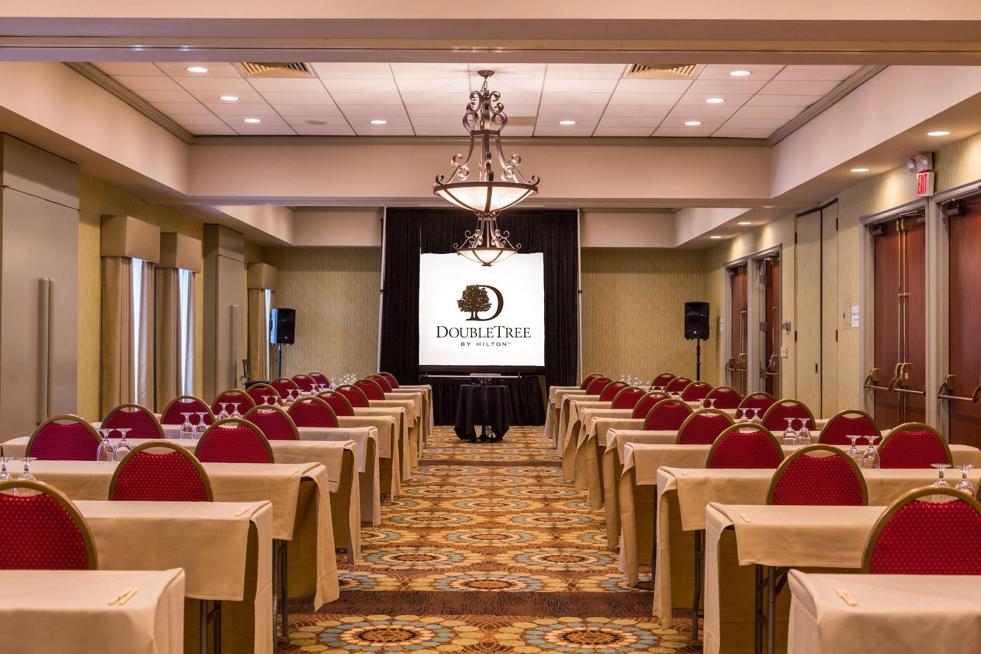 Doubletree By Hilton Whittier Hotel Kültér fotó